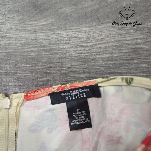 B. Moss Clothing Company Floral Mini Skirt Size 12 - Picture 2 of 5